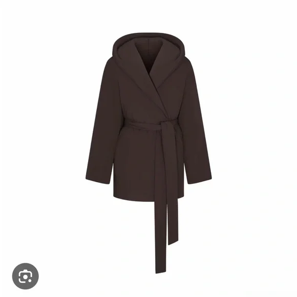 NWOT Nike x Skims Woven Nylon Wrap Coat in Phoenix Size Small - Picture 4 of 5